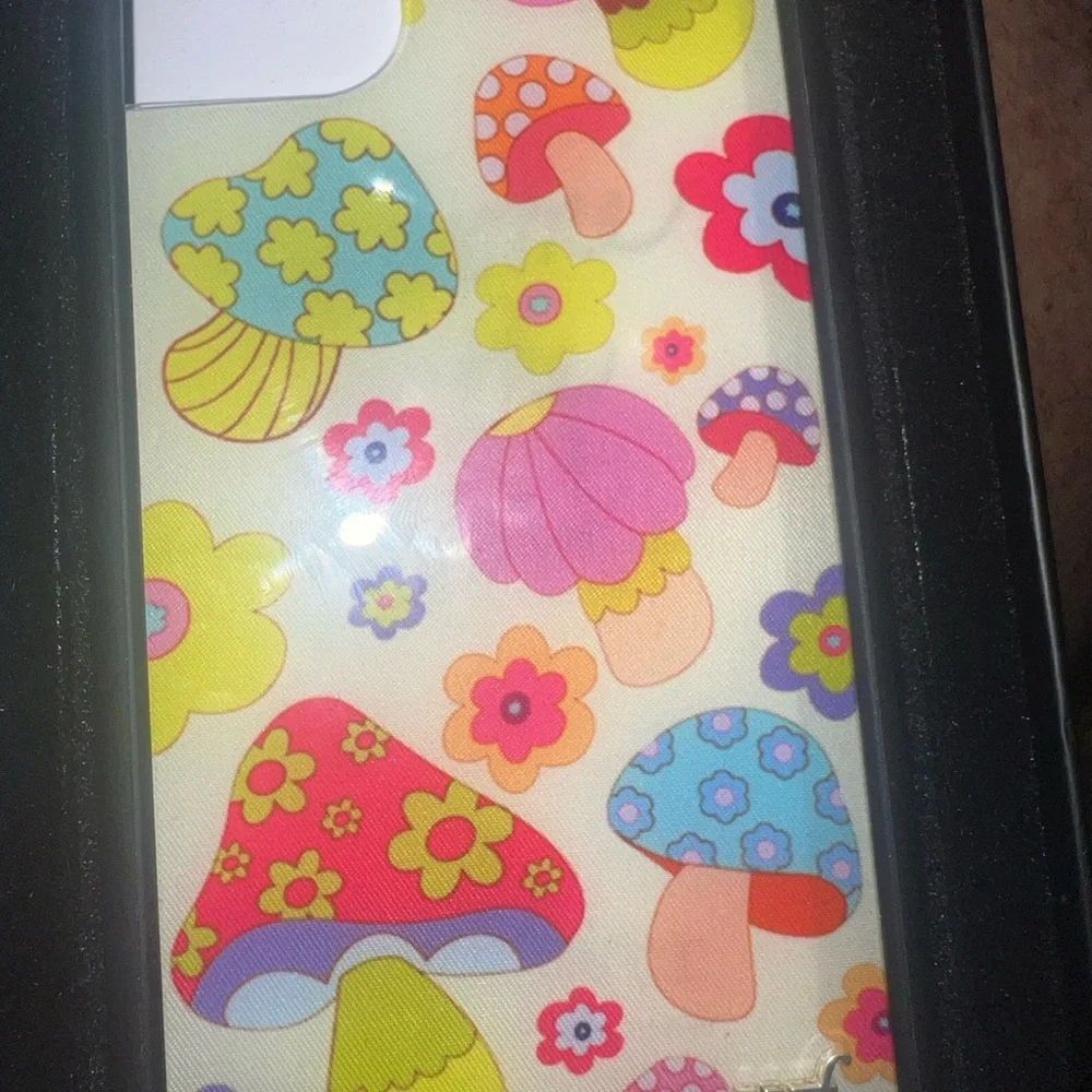 iphone 11. wildflower case - Picture 2 of 2
